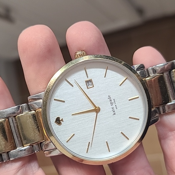 Kate Spade ladies watch New York Gramercy Grand Gold & Silver band - Picture 3 of 4